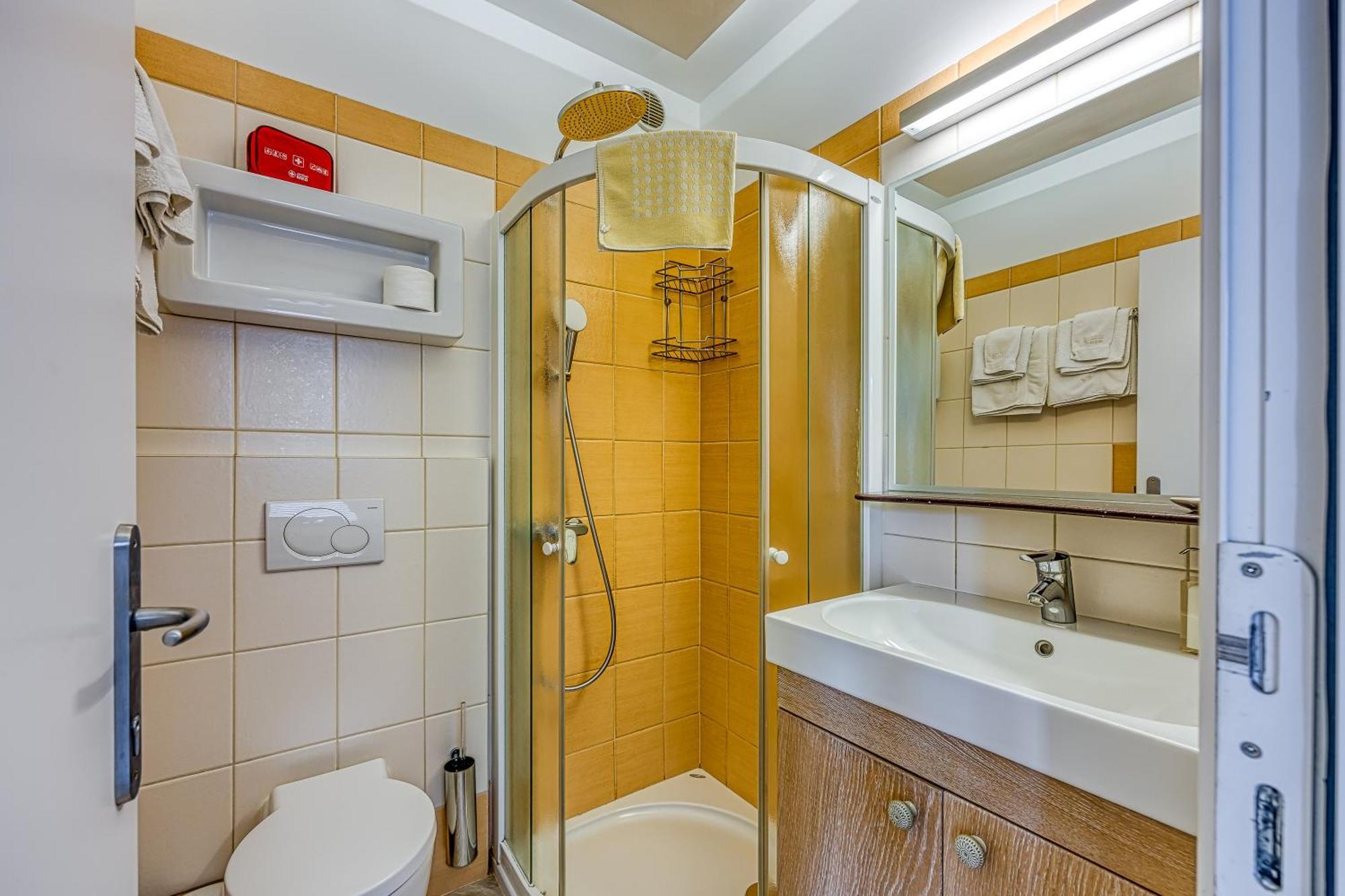 Debeli Rtic Apartments - Happy Rentals Ankaran Zewnętrze zdjęcie