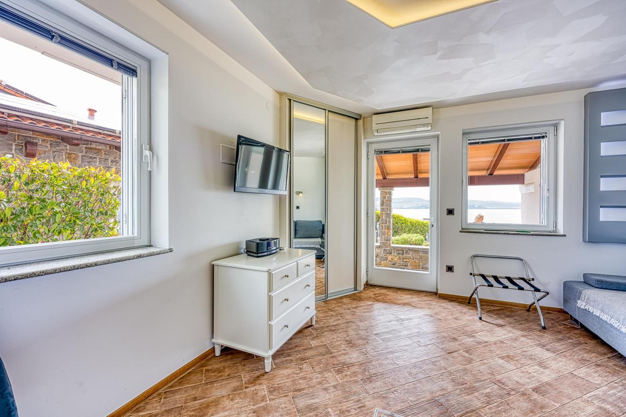 Debeli Rtic Apartments - Happy Rentals Ankaran Zewnętrze zdjęcie