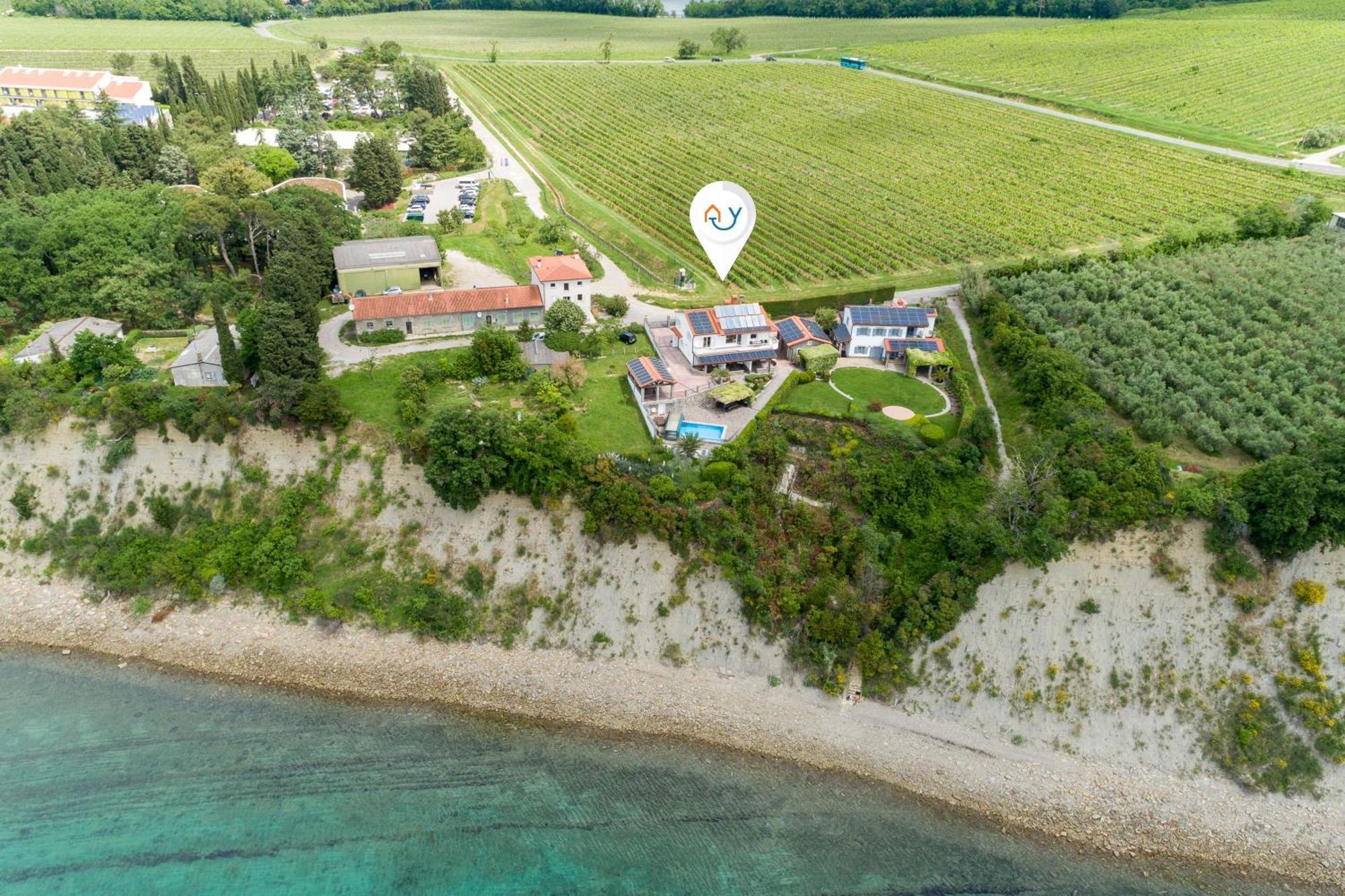 Debeli Rtic Apartments - Happy Rentals Ankaran Zewnętrze zdjęcie